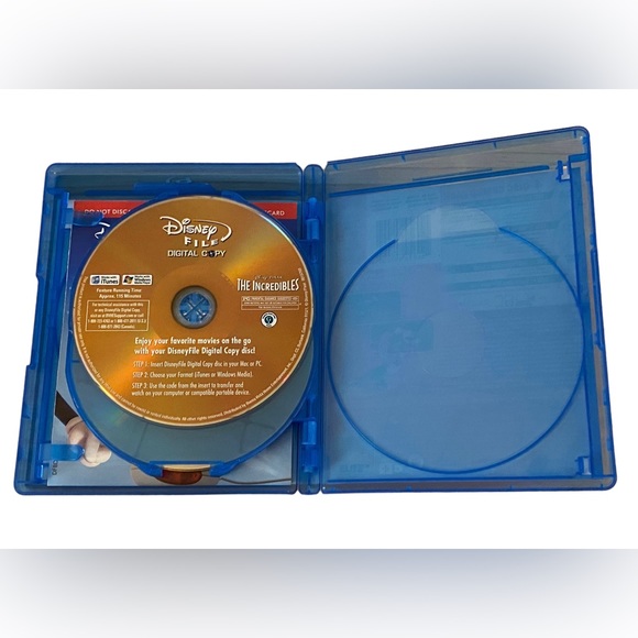 The Incredibles (2 Blu-Ray+DVD, 2011, 4-Disc Set, Includes Digital Copy)(Disney) - Picture 12 of 15